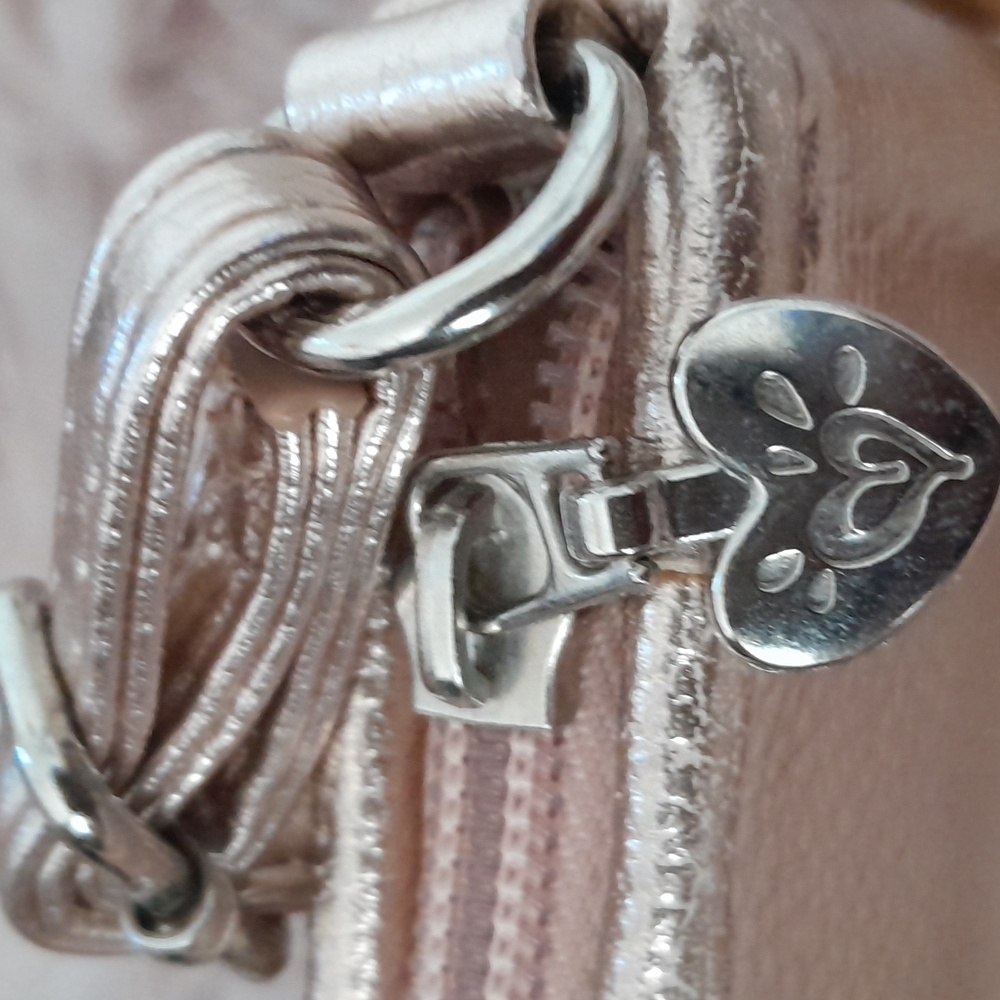 Cute Justice Crossbody Bag​ - Picture 6 of 8